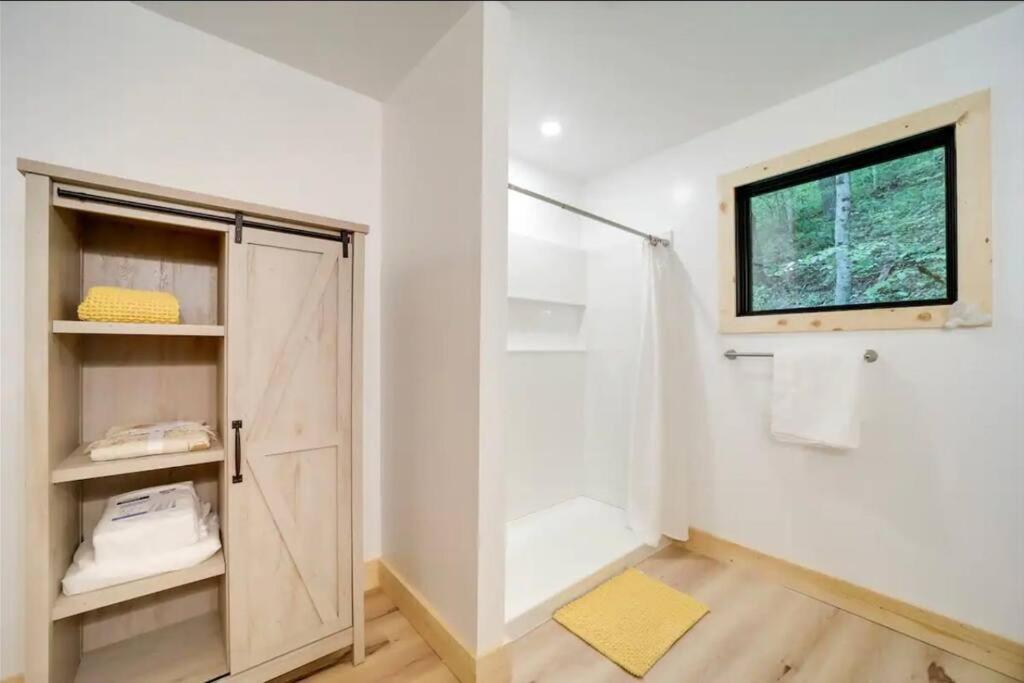 Outdoor Enthusiast'S Dream Cabin Hiking & Rafting Hot Springs Esterno foto